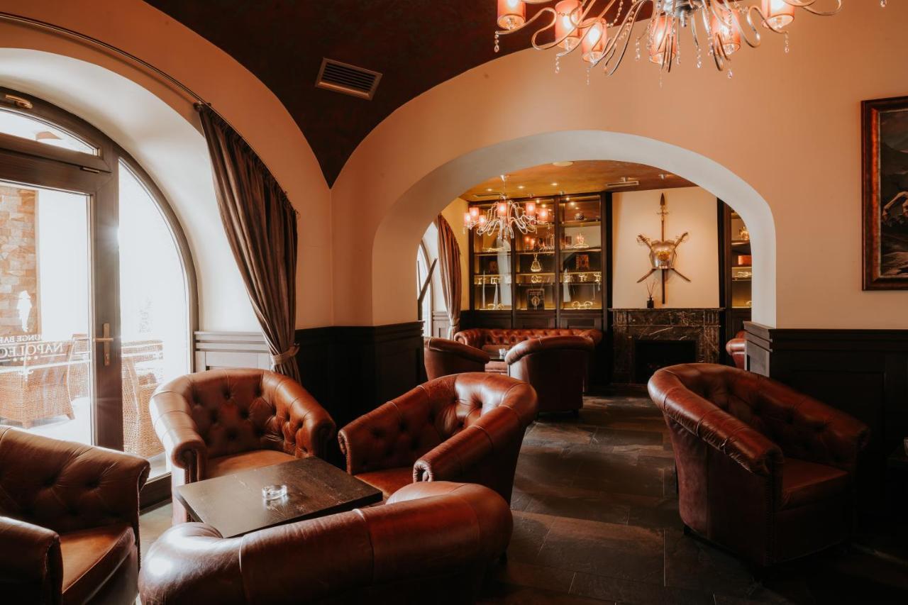 Hotel Bonaparte Кошице Экстерьер фото