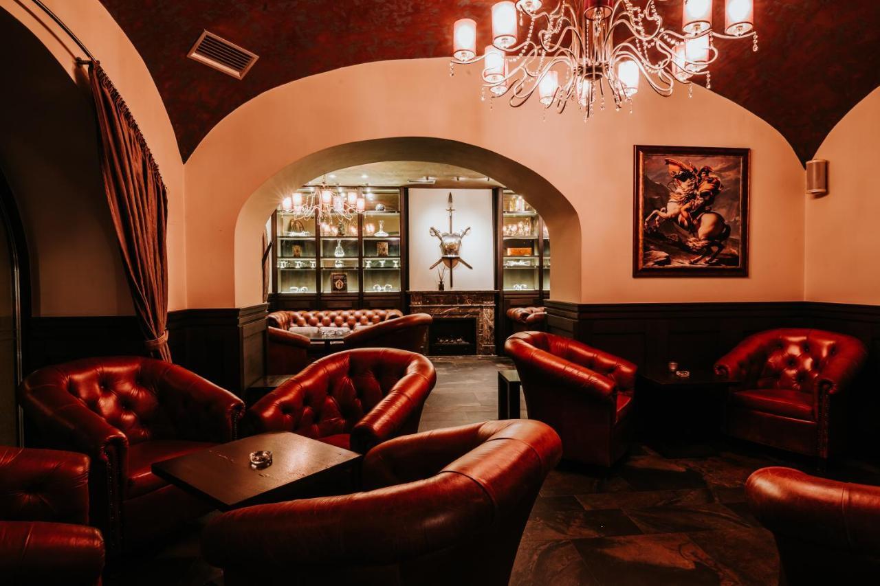 Hotel Bonaparte Кошице Экстерьер фото